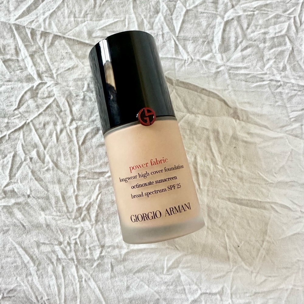Armani Beauty Power Fabric + Longwear High Cover Foundation